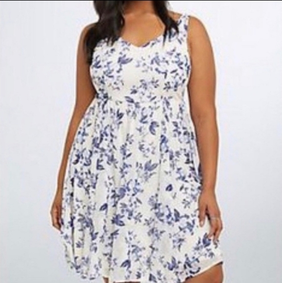 torrid Dresses & Skirts - TORRID BLUE AND WHITE DRESS SZ 4X